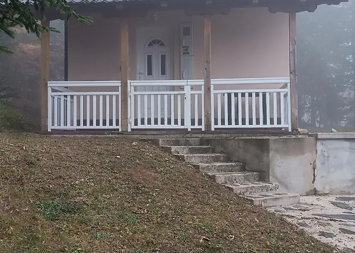 Mountain Vikendica Gologlavica